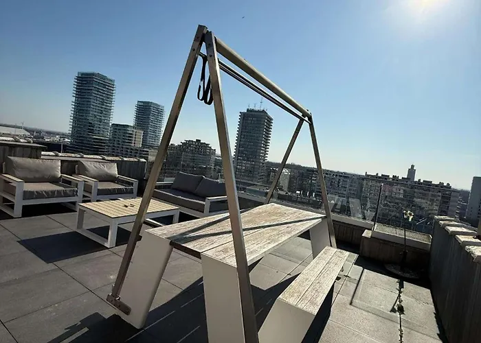 Penthouse Studio Residentie Mercator,
